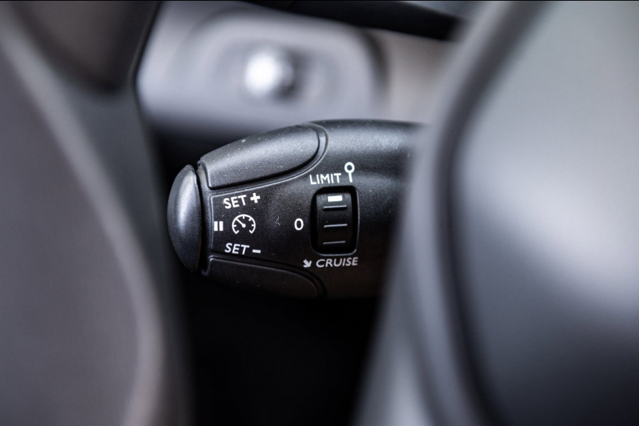 Peugeot Partner 1.2 PureTech Premium Airco I Cruise I Parkeersensoren I Bluetooth I Navigatie I NAP I Benzine