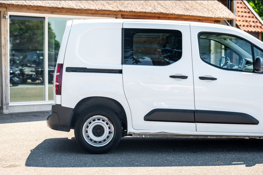 Peugeot Partner 1.2 PureTech Premium Airco I Cruise I Parkeersensoren I Bluetooth I Navigatie I NAP I Benzine