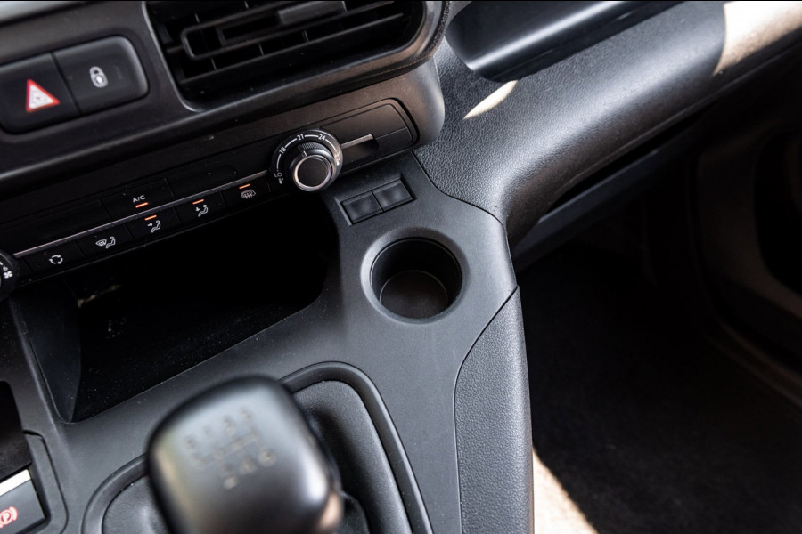 Peugeot Partner 1.2 PureTech Premium Airco I Cruise I Parkeersensoren I Bluetooth I Navigatie I NAP I Benzine