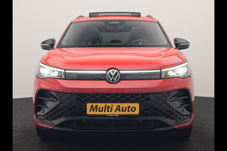 Volkswagen Tiguan 1.5 eHybrid R-Line Edition PHEV 204pk Dealer O.H. | Panodak | Adaptive Cruise | Head Up | 360 Camera | IQ Light | Sportstoelen Massage & Memory | Sfeerverlichting | Keyless | Blis | Apple Carplay | Navigatie | DAB | Plug In Hybrid |
