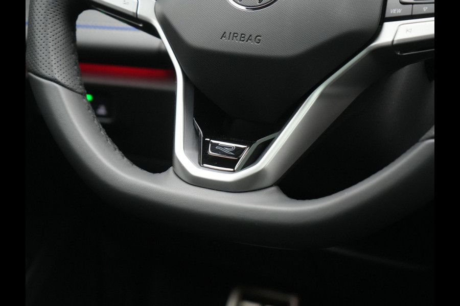 Volkswagen Tiguan 1.5 eHybrid R-Line Edition PHEV 204pk Dealer O.H. | Panodak | Adaptive Cruise | Head Up | 360 Camera | IQ Light | Sportstoelen Massage & Memory | Sfeerverlichting | Keyless | Blis | Apple Carplay | Navigatie | DAB | Plug In Hybrid |