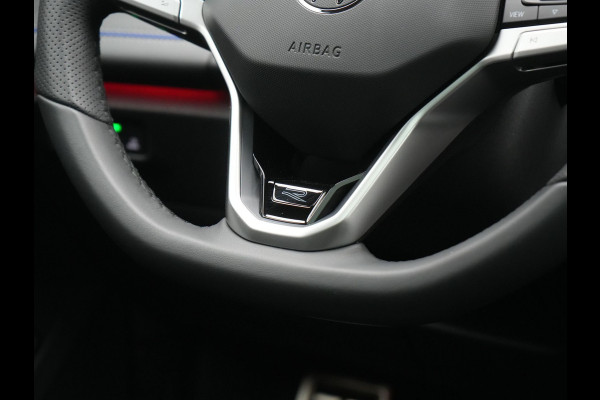 Volkswagen Tiguan 1.5 eHybrid R-Line Edition PHEV 204pk Dealer O.H. | Panodak | Adaptive Cruise | Head Up | 360 Camera | IQ Light | Sportstoelen Massage & Memory | Sfeerverlichting | Keyless | Blis | Apple Carplay | Navigatie | DAB | Plug In Hybrid |