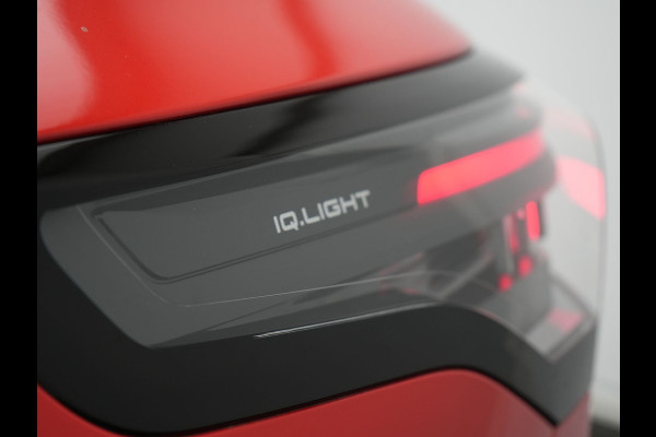 Volkswagen Tiguan 1.5 eHybrid R-Line Edition PHEV 204pk Dealer O.H. | Panodak | Adaptive Cruise | Head Up | 360 Camera | IQ Light | Sportstoelen Massage & Memory | Sfeerverlichting | Keyless | Blis | Apple Carplay | Navigatie | DAB | Plug In Hybrid |