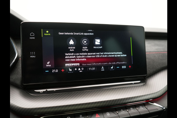 Škoda Octavia Combi 1.4 TSI iV RS PHEV 245pk Dealer O.H. | Panodak | Adaptive Cruise | Camera | Sportstoelen Verwarmd | Sfeerverlichting | Apple Carplay | Crystal LED | Keyless | Navigatie | DAB | Virtual Cockpit | 19"L.M | Plug In Hybrid |