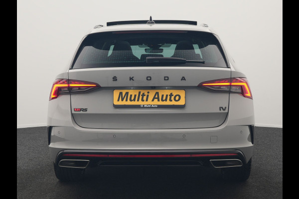 Škoda Octavia Combi 1.4 TSI iV RS PHEV 245pk Dealer O.H. | Panodak | Adaptive Cruise | Camera | Sportstoelen Verwarmd | Sfeerverlichting | Apple Carplay | Crystal LED | Keyless | Navigatie | DAB | Virtual Cockpit | 19"L.M | Plug In Hybrid |