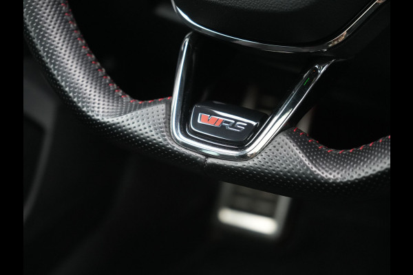 Škoda Octavia Combi 1.4 TSI iV RS PHEV 245pk Dealer O.H. | Panodak | Adaptive Cruise | Camera | Sportstoelen Verwarmd | Sfeerverlichting | Apple Carplay | Crystal LED | Keyless | Navigatie | DAB | Virtual Cockpit | 19"L.M | Plug In Hybrid |