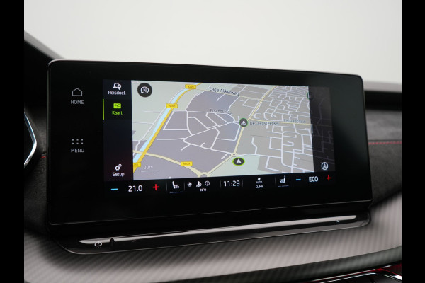 Škoda Octavia Combi 1.4 TSI iV RS PHEV 245pk Dealer O.H. | Panodak | Adaptive Cruise | Camera | Sportstoelen Verwarmd | Sfeerverlichting | Apple Carplay | Crystal LED | Keyless | Navigatie | DAB | Virtual Cockpit | 19"L.M | Plug In Hybrid |