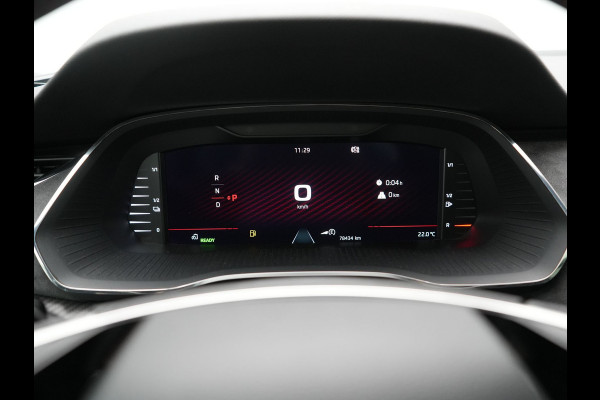Škoda Octavia Combi 1.4 TSI iV RS PHEV 245pk Dealer O.H. | Panodak | Adaptive Cruise | Camera | Sportstoelen Verwarmd | Sfeerverlichting | Apple Carplay | Crystal LED | Keyless | Navigatie | DAB | Virtual Cockpit | 19"L.M | Plug In Hybrid |