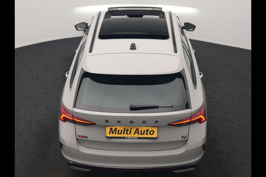 Škoda Octavia Combi 1.4 TSI iV RS PHEV 245pk Dealer O.H. | Panodak | Adaptive Cruise | Camera | Sportstoelen Verwarmd | Sfeerverlichting | Apple Carplay | Crystal LED | Keyless | Navigatie | DAB | Virtual Cockpit | 19"L.M | Plug In Hybrid |