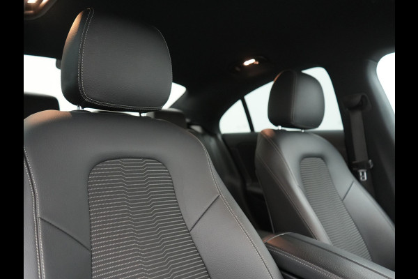 Mercedes-Benz CLA-Klasse **NIEUW MODEL** 200 Advantage 164pk | Trekhaak | Camera | Widescreen Navi | Park Assist | Apple Carplay | Cruise Control | Lane Assist | DAB | 18"L.M " |