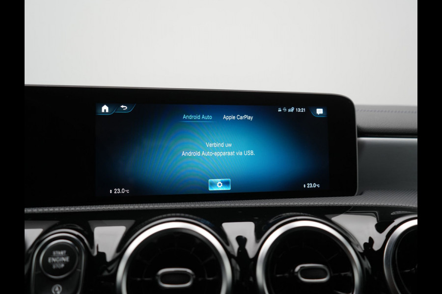 Mercedes-Benz CLA-Klasse **NIEUW MODEL** 200 Advantage 164pk | Trekhaak | Camera | Widescreen Navi | Park Assist | Apple Carplay | Cruise Control | Lane Assist | DAB | 18"L.M " |