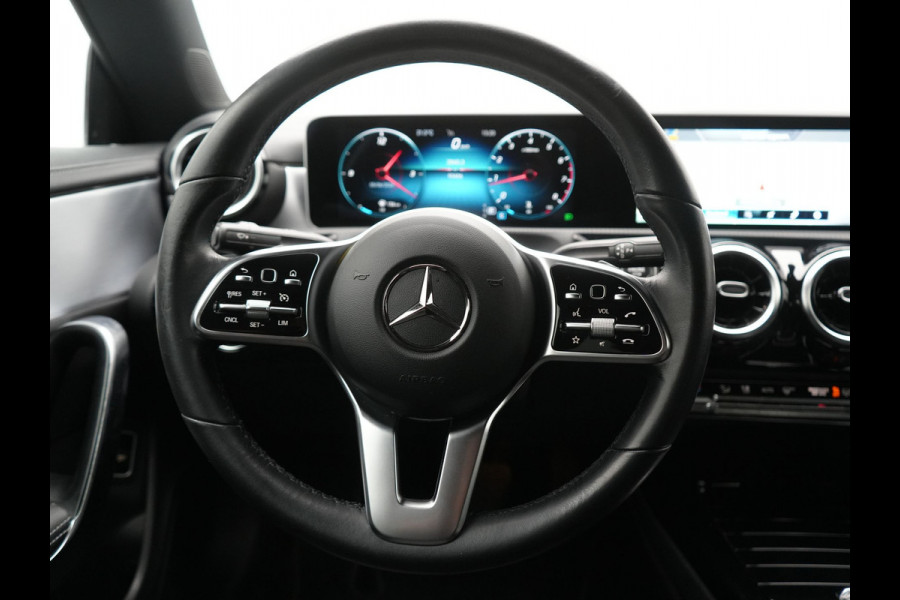 Mercedes-Benz CLA-Klasse **NIEUW MODEL** 200 Advantage 164pk | Trekhaak | Camera | Widescreen Navi | Park Assist | Apple Carplay | Cruise Control | Lane Assist | DAB | 18"L.M " |
