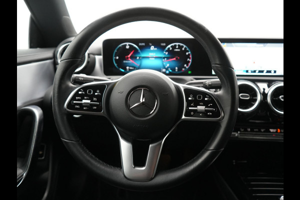 Mercedes-Benz CLA-Klasse **NIEUW MODEL** 200 Advantage 164pk | Trekhaak | Camera | Widescreen Navi | Park Assist | Apple Carplay | Cruise Control | Lane Assist | DAB | 18"L.M " |