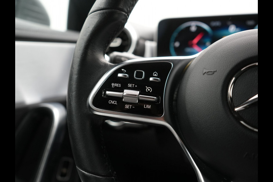 Mercedes-Benz CLA-Klasse **NIEUW MODEL** 200 Advantage 164pk | Trekhaak | Camera | Widescreen Navi | Park Assist | Apple Carplay | Cruise Control | Lane Assist | DAB | 18"L.M " |