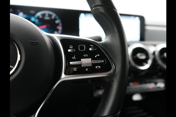Mercedes-Benz CLA-Klasse **NIEUW MODEL** 200 Advantage 164pk | Trekhaak | Camera | Widescreen Navi | Park Assist | Apple Carplay | Cruise Control | Lane Assist | DAB | 18"L.M " |