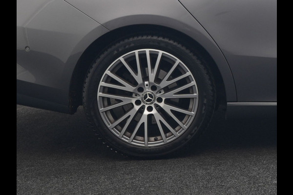 Mercedes-Benz CLA-Klasse **NIEUW MODEL** 200 Advantage 164pk | Trekhaak | Camera | Widescreen Navi | Park Assist | Apple Carplay | Cruise Control | Lane Assist | DAB | 18"L.M " |