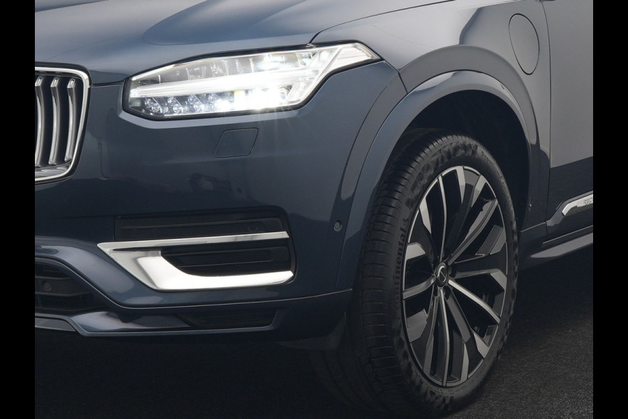 Volvo XC90 T8 AWD Ultimate Bright 7 Persoons LONG RANGE PHEV 455pk Dealer O.H. | Trekhaak Af Fabriek | Panodak | Head Up | Adaptive Cruise | 360 Camera | Bowers & Wilkins | Lederen Sportstoelen Massage & Memory & Ventilatie | Google Assistent | Stoelen & Stuur Verwarmd  | Keyless | Blis | Plug In Hybrid |