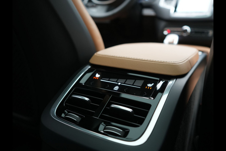 Volvo XC90 T8 AWD Ultimate Bright 7 Persoons LONG RANGE PHEV 455pk Dealer O.H. | Trekhaak Af Fabriek | Panodak | Head Up | Adaptive Cruise | 360 Camera | Bowers & Wilkins | Lederen Sportstoelen Massage & Memory & Ventilatie | Google Assistent | Stoelen & Stuur Verwarmd  | Keyless | Blis | Plug In Hybrid |