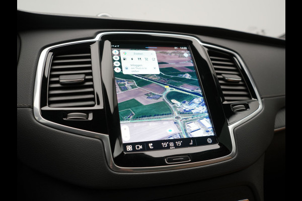 Volvo XC90 T8 AWD Ultimate Bright 7 Persoons LONG RANGE PHEV 455pk Dealer O.H. | Trekhaak Af Fabriek | Panodak | Head Up | Adaptive Cruise | 360 Camera | Bowers & Wilkins | Lederen Sportstoelen Massage & Memory & Ventilatie | Google Assistent | Stoelen & Stuur Verwarmd  | Keyless | Blis | Plug In Hybrid |