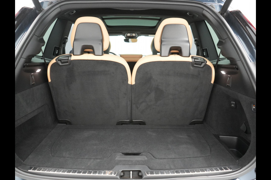 Volvo XC90 T8 AWD Ultimate Bright 7 Persoons LONG RANGE PHEV 455pk Dealer O.H. | Trekhaak Af Fabriek | Panodak | Head Up | Adaptive Cruise | 360 Camera | Bowers & Wilkins | Lederen Sportstoelen Massage & Memory & Ventilatie | Google Assistent | Stoelen & Stuur Verwarmd  | Keyless | Blis | Plug In Hybrid |