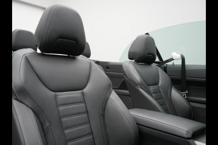 BMW 4 Serie Cabrio 430i M Sport 245pk Dealer O.H. | Adaptief Onderstel | Nekverwarming | Camera | Lederen Sportstoelen Memory & Verwarmd | Hifi Audio | Sfeerverlichting | Stuur Verwarmd | 19"L.M | Blis | Apple Carplay | Navigatie | DAB |
