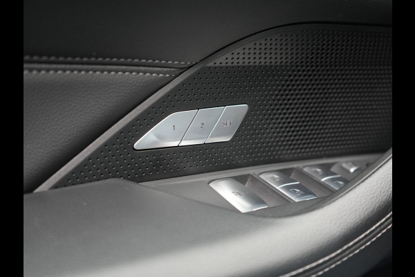 BMW 4 Serie Cabrio 430i M Sport 245pk Dealer O.H. | Adaptief Onderstel | Nekverwarming | Camera | Lederen Sportstoelen Memory & Verwarmd | Hifi Audio | Sfeerverlichting | Stuur Verwarmd | 19"L.M | Blis | Apple Carplay | Navigatie | DAB |