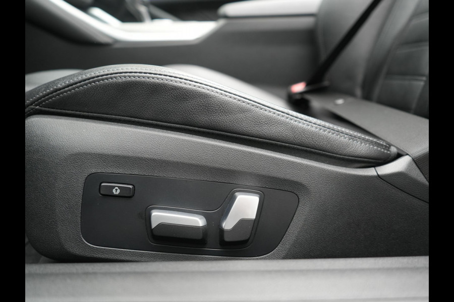 BMW 4 Serie Cabrio 430i M Sport 245pk Dealer O.H. | Adaptief Onderstel | Nekverwarming | Camera | Lederen Sportstoelen Memory & Verwarmd | Hifi Audio | Sfeerverlichting | Stuur Verwarmd | 19"L.M | Blis | Apple Carplay | Navigatie | DAB |