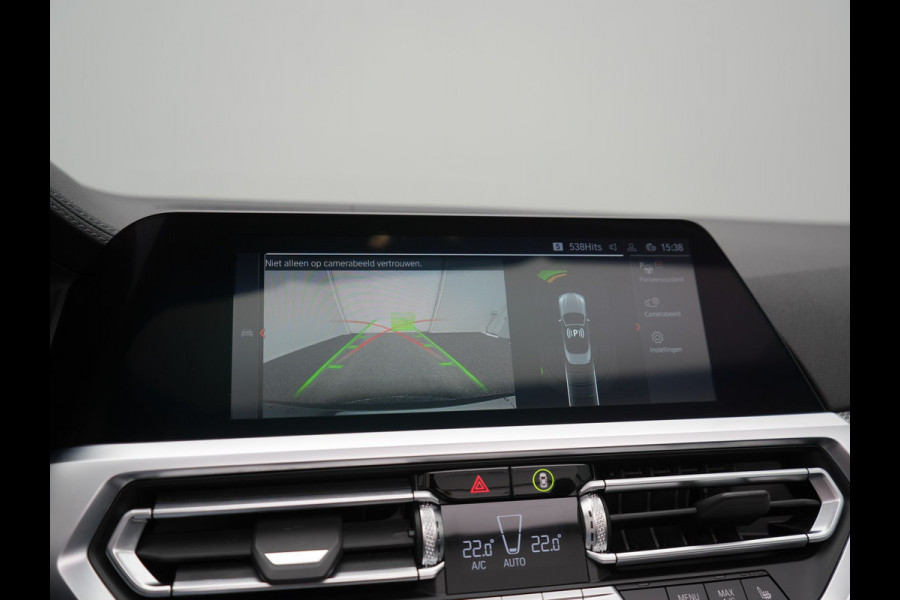 BMW 4 Serie Cabrio 430i M Sport 245pk Dealer O.H. | Adaptief Onderstel | Nekverwarming | Camera | Lederen Sportstoelen Memory & Verwarmd | Hifi Audio | Sfeerverlichting | Stuur Verwarmd | 19"L.M | Blis | Apple Carplay | Navigatie | DAB |