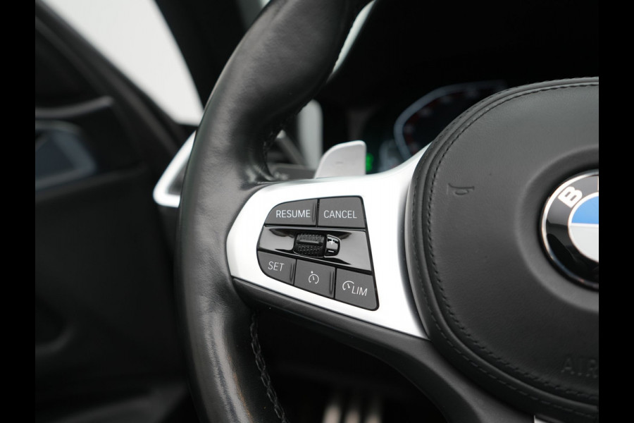BMW 4 Serie Cabrio 430i M Sport 245pk Dealer O.H. | Adaptief Onderstel | Nekverwarming | Camera | Lederen Sportstoelen Memory & Verwarmd | Hifi Audio | Sfeerverlichting | Stuur Verwarmd | 19"L.M | Blis | Apple Carplay | Navigatie | DAB |