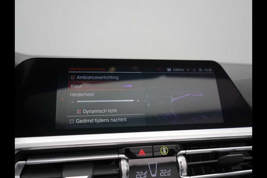 BMW 4 Serie Cabrio 430i M Sport 245pk Dealer O.H. | Adaptief Onderstel | Nekverwarming | Camera | Lederen Sportstoelen Memory & Verwarmd | Hifi Audio | Sfeerverlichting | Stuur Verwarmd | 19"L.M | Blis | Apple Carplay | Navigatie | DAB |