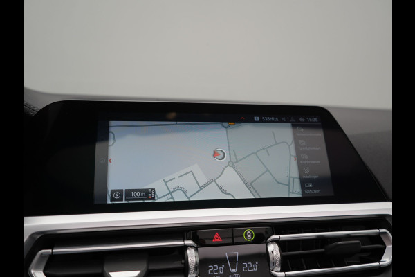 BMW 4 Serie Cabrio 430i M Sport 245pk Dealer O.H. | Adaptief Onderstel | Nekverwarming | Camera | Lederen Sportstoelen Memory & Verwarmd | Hifi Audio | Sfeerverlichting | Stuur Verwarmd | 19"L.M | Blis | Apple Carplay | Navigatie | DAB |