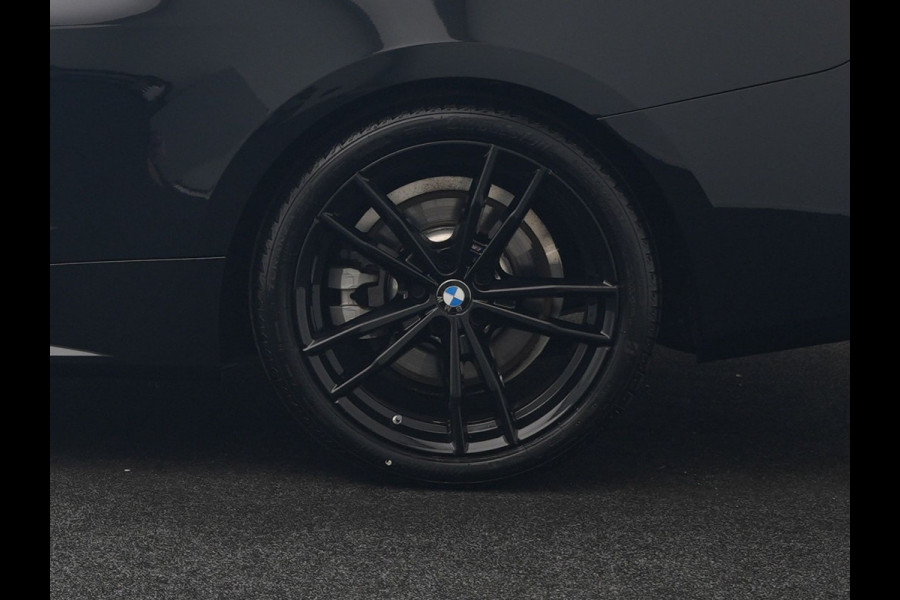 BMW 4 Serie Cabrio 430i M Sport 245pk Dealer O.H. | Adaptief Onderstel | Nekverwarming | Camera | Lederen Sportstoelen Memory & Verwarmd | Hifi Audio | Sfeerverlichting | Stuur Verwarmd | 19"L.M | Blis | Apple Carplay | Navigatie | DAB |