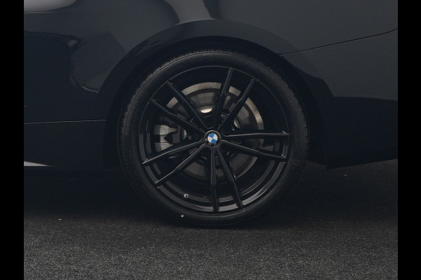 BMW 4 Serie Cabrio 430i M Sport 245pk Dealer O.H. | Adaptief Onderstel | Nekverwarming | Camera | Lederen Sportstoelen Memory & Verwarmd | Hifi Audio | Sfeerverlichting | Stuur Verwarmd | 19"L.M | Blis | Apple Carplay | Navigatie | DAB |