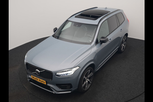Volvo XC90 T8 Recharge AWD R-Design 7 Persoons Long Range PHEV 456pk Dealer O.H | Luchtvering | Trekhaak Af Fabriek | Panodak | 360 Camera | Adaptive Cruise | Harman  / Kardon | Alcantara Sportstoelen Memory & Verwarmd | Keyless | Pilot Assist | Apple Carplay | Stuur Verwarmd | BLIS | Adaptive LED | Navigatie | Virtual | DAB | 22"L.M | Plug In Hybrid |