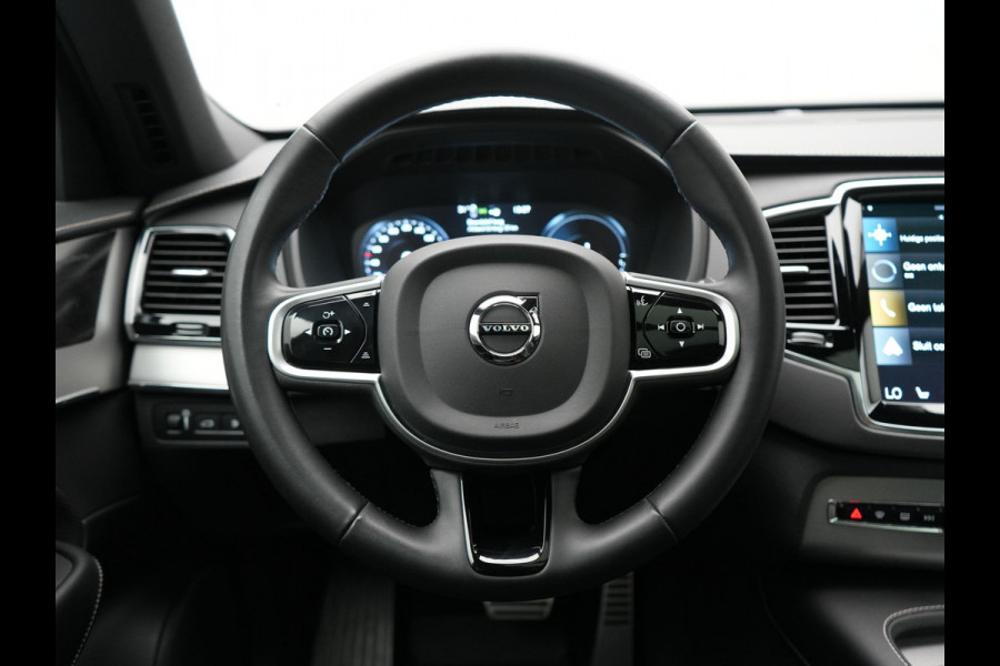 Volvo XC90 T8 Recharge AWD R-Design 7 Persoons Long Range PHEV 456pk Dealer O.H | Luchtvering | Trekhaak Af Fabriek | Panodak | 360 Camera | Adaptive Cruise | Harman  / Kardon | Alcantara Sportstoelen Memory & Verwarmd | Keyless | Pilot Assist | Apple Carplay | Stuur Verwarmd | BLIS | Adaptive LED | Navigatie | Virtual | DAB | 22"L.M | Plug In Hybrid |