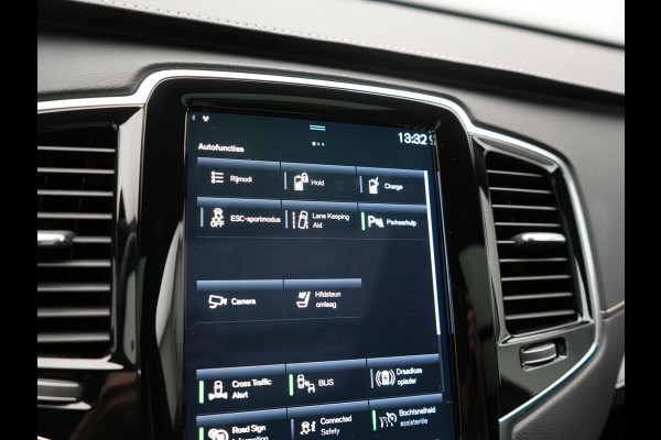 Volvo XC90 T8 Recharge AWD R-Design 7 Persoons Long Range PHEV 456pk Dealer O.H | Luchtvering | Trekhaak Af Fabriek | Panodak | 360 Camera | Adaptive Cruise | Harman  / Kardon | Alcantara Sportstoelen Memory & Verwarmd | Keyless | Pilot Assist | Apple Carplay | Stuur Verwarmd | BLIS | Adaptive LED | Navigatie | Virtual | DAB | 22"L.M | Plug In Hybrid |