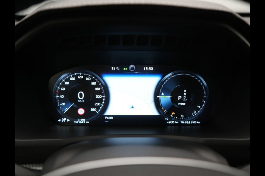 Volvo XC90 T8 Recharge AWD R-Design 7 Persoons Long Range PHEV 456pk Dealer O.H | Luchtvering | Trekhaak Af Fabriek | Panodak | 360 Camera | Adaptive Cruise | Harman  / Kardon | Alcantara Sportstoelen Memory & Verwarmd | Keyless | Pilot Assist | Apple Carplay | Stuur Verwarmd | BLIS | Adaptive LED | Navigatie | Virtual | DAB | 22"L.M | Plug In Hybrid |