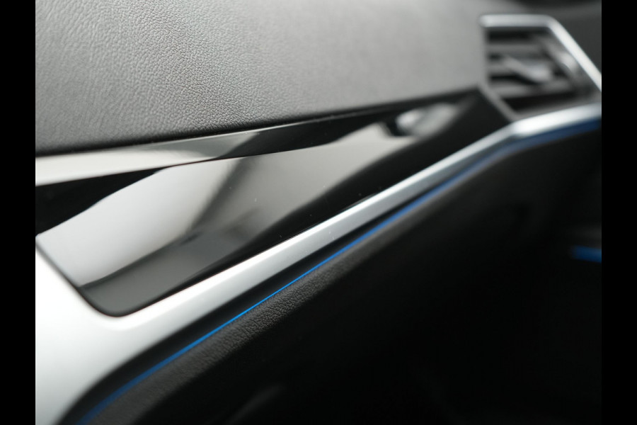 BMW 3 Serie Touring 330e Sportline PHEV 293pk Dealer O.H. | Dravitgrau | Trekhaak Af Fabriek | Adaptive Cruise | Laser LED | Head Up | Adaptief Onderstel | Camera | Sportstoelen Verwarmd | Sfeerverlichting | Keyless | Blis | Apple Carplay | 19"L.M | Plug In Hybrid |