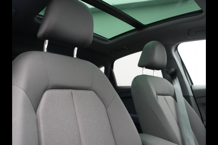 Audi Q4 Sportback e-tron 40 Advanced edition 82 kWh 204pk Dealer O.H. | Panodak | Adaptive Cruise | Camera | Keyless | Apple Carplay | Stoelverwarming | Navigatie | DAB | Virtual Cockpit | 19"L.M |