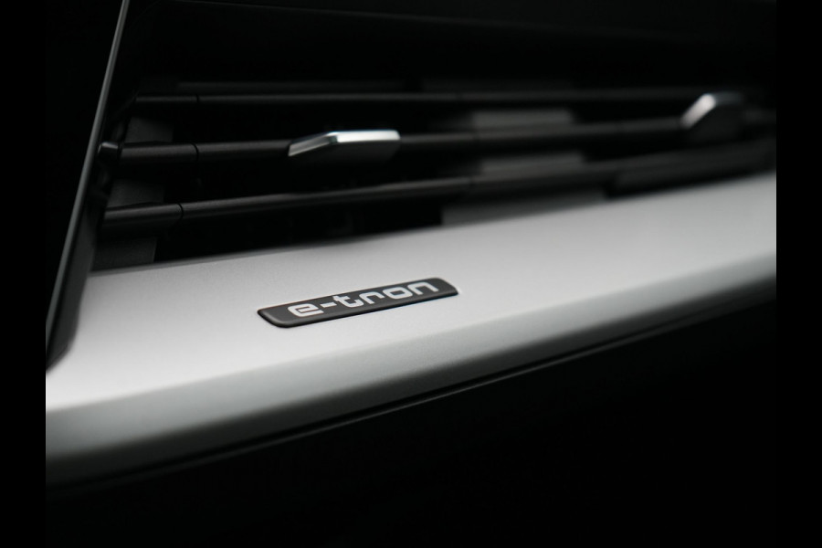 Audi Q4 Sportback e-tron 40 Advanced edition 82 kWh 204pk Dealer O.H. | Panodak | Adaptive Cruise | Camera | Keyless | Apple Carplay | Stoelverwarming | Navigatie | DAB | Virtual Cockpit | 19"L.M |