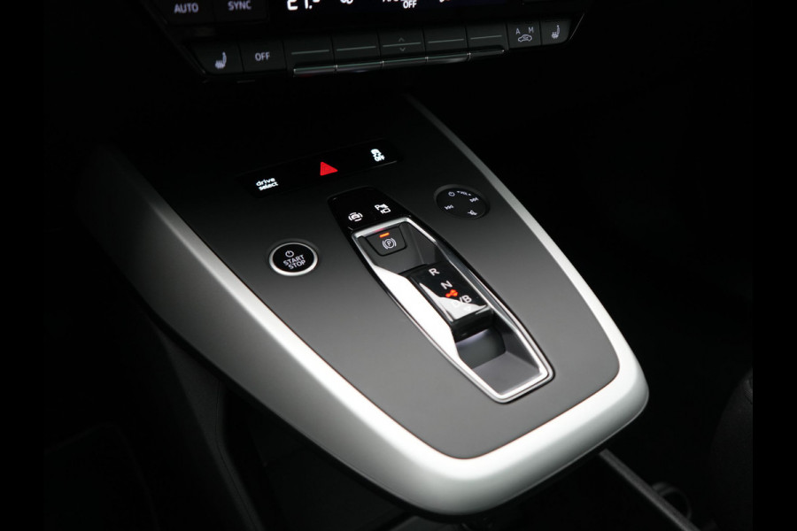 Audi Q4 Sportback e-tron 40 Advanced edition 82 kWh 204pk Dealer O.H. | Panodak | Adaptive Cruise | Camera | Keyless | Apple Carplay | Stoelverwarming | Navigatie | DAB | Virtual Cockpit | 19"L.M |