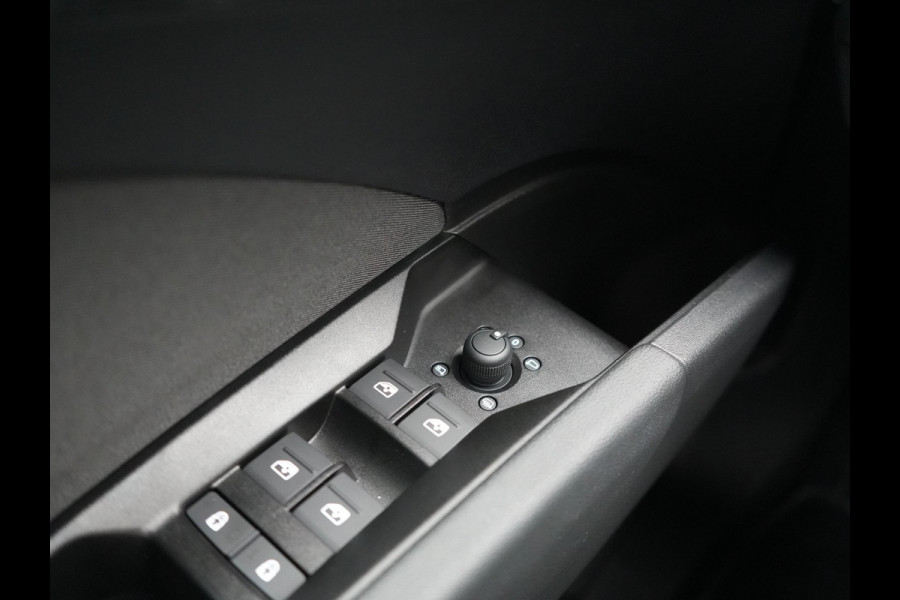 Audi Q4 Sportback e-tron 40 Advanced edition 82 kWh 204pk Dealer O.H. | Panodak | Adaptive Cruise | Camera | Keyless | Apple Carplay | Stoelverwarming | Navigatie | DAB | Virtual Cockpit | 19"L.M |