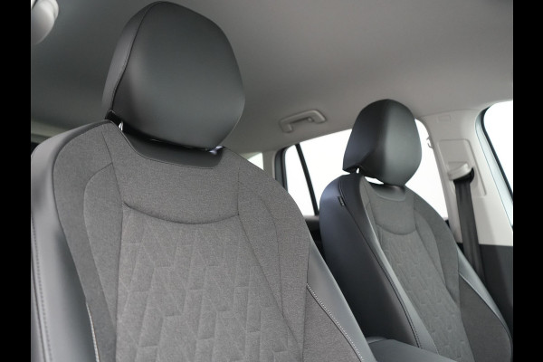 Volkswagen Tiguan 1.5 eHybrid Life PHEV 204pk | Trekhaak Af Fabriek | Adaptive Cruise | Camera | Sportstoelen Verwarmd | BLIS | Sfeerverlichting | Stuurverwarming | Apple Carplay | IQ Drive | Navigatie | Virtual | DAB | 18"L.M | Plug In Hybrid |