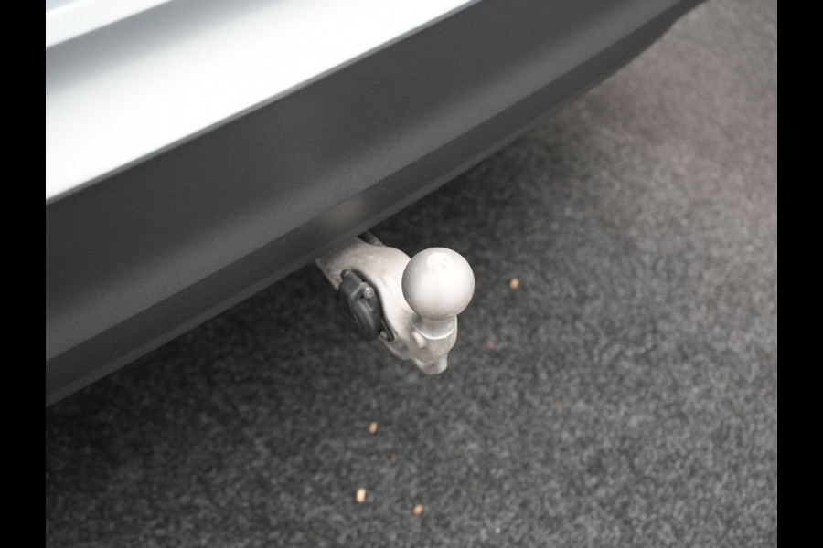 Volkswagen Tiguan 1.5 eHybrid Life PHEV 204pk | Trekhaak Af Fabriek | Adaptive Cruise | Camera | Sportstoelen Verwarmd | BLIS | Sfeerverlichting | Stuurverwarming | Apple Carplay | IQ Drive | Navigatie | Virtual | DAB | 18"L.M | Plug In Hybrid |