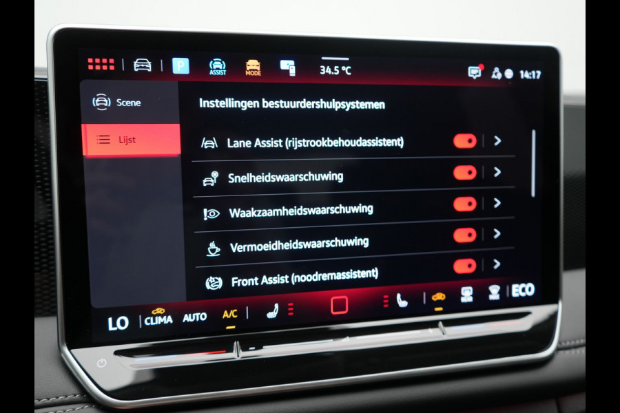 Volkswagen Tiguan 1.5 eHybrid Life PHEV 204pk | Trekhaak Af Fabriek | Adaptive Cruise | Camera | Sportstoelen Verwarmd | BLIS | Sfeerverlichting | Stuurverwarming | Apple Carplay | IQ Drive | Navigatie | Virtual | DAB | 18"L.M | Plug In Hybrid |