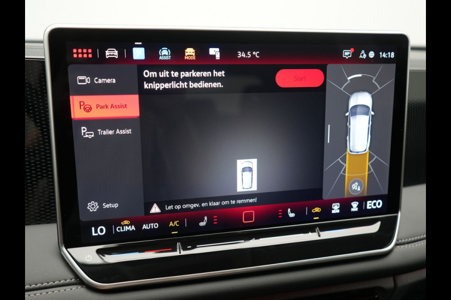 Volkswagen Tiguan 1.5 eHybrid Life PHEV 204pk | Trekhaak Af Fabriek | Adaptive Cruise | Camera | Sportstoelen Verwarmd | BLIS | Sfeerverlichting | Stuurverwarming | Apple Carplay | IQ Drive | Navigatie | Virtual | DAB | 18"L.M | Plug In Hybrid |