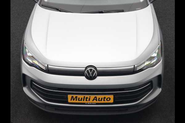 Volkswagen Tiguan 1.5 eHybrid Life PHEV 204pk | Trekhaak Af Fabriek | Adaptive Cruise | Camera | Sportstoelen Verwarmd | BLIS | Sfeerverlichting | Stuurverwarming | Apple Carplay | IQ Drive | Navigatie | Virtual | DAB | 18"L.M | Plug In Hybrid |