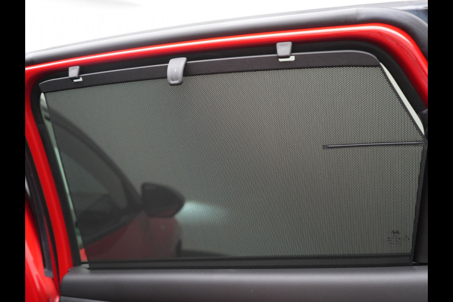 Hyundai Tucson 1.6 T-GDI N Line 4WD PHEV 265pk Dealer O.H. | Adaptive Cruise | Camera | Alcantara Sportstoelen & Stuur Verwarmd | Krell Audio | Apple Carplay | Keyless | Blis | 19"L.M | Navigatie | DAB | Plug In Hybrid |