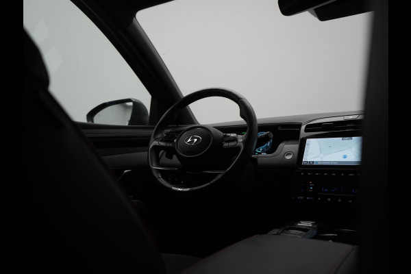 Hyundai Tucson 1.6 T-GDI N Line 4WD PHEV 265pk Dealer O.H. | Adaptive Cruise | Camera | Alcantara Sportstoelen & Stuur Verwarmd | Krell Audio | Apple Carplay | Keyless | Blis | 19"L.M | Navigatie | DAB | Plug In Hybrid |