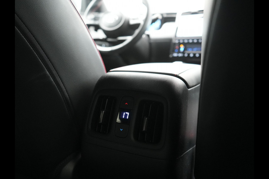 Hyundai Tucson 1.6 T-GDI N Line 4WD PHEV 265pk Dealer O.H. | Adaptive Cruise | Camera | Alcantara Sportstoelen & Stuur Verwarmd | Krell Audio | Apple Carplay | Keyless | Blis | 19"L.M | Navigatie | DAB | Plug In Hybrid |